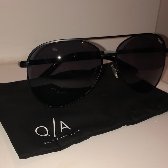 Sunglasses - Picture 3 of 4